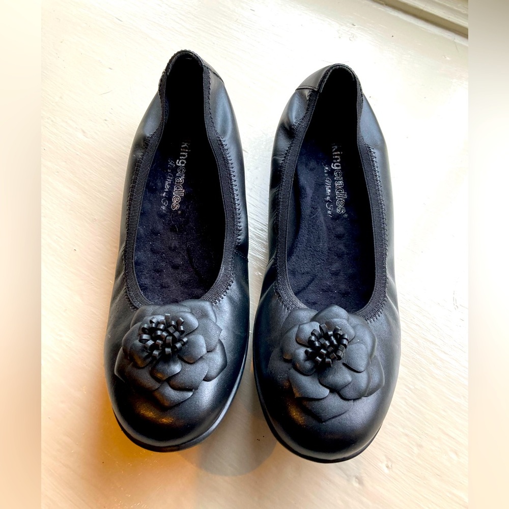 Walking Cradles sz 7.5 black